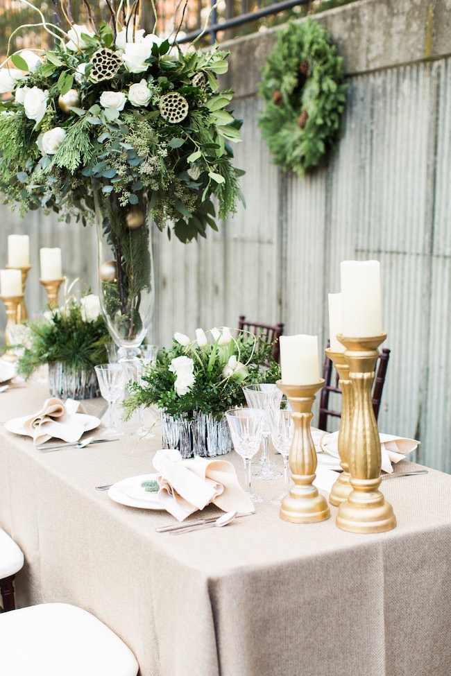 Winter-Holiday-Wedding-Tablescape-Ideas-Natural10